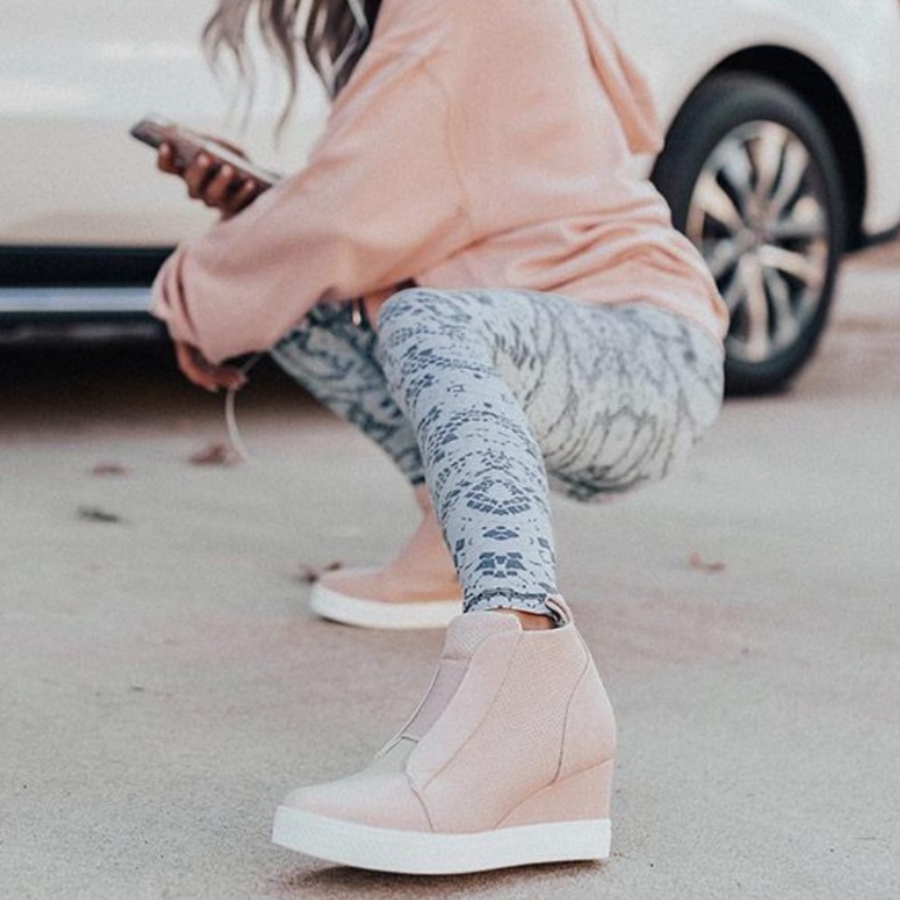 Blush pink perforated vegan suede side zip sneaker wedges 6 8.5 9